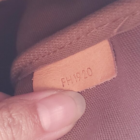 LOUIS VUITTON Saumur 35 Monogram Shoulder Bag 420-102025 - Picture 15 of 15